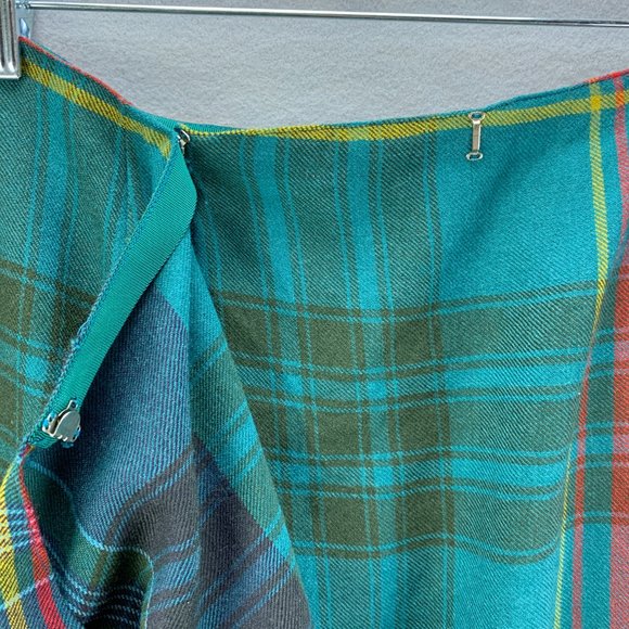 **SOLD**Vintage Ralph Lauren Skirt Womens 12 Wool Plaid Fringe Long Wrap Red - Picture 5 of 16